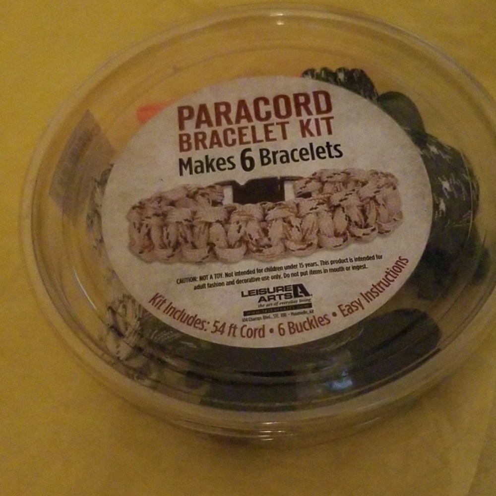 Paracord 6 piece bracelet kit